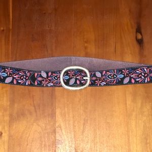 🍀LUCKY BRAND🍀embroidered belt🍀MEDIUM